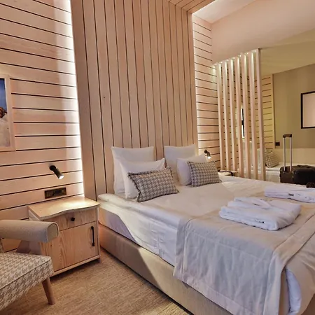 Kartal Hotel *